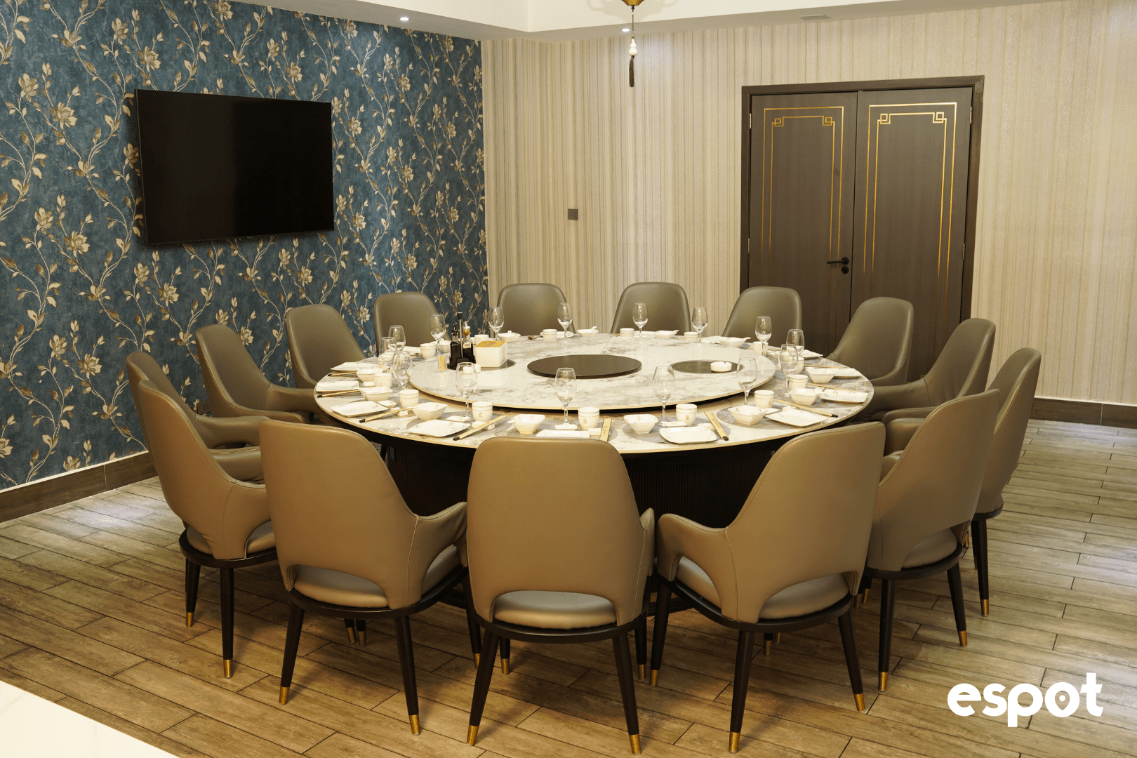 COSMOS Salón Privado VIP 3